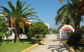 Niriides Beach Hotel & Suites